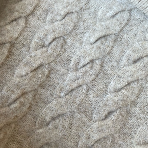 Cable Knit Sweater - H&M - Picture 3 of 3